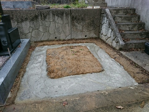 大垣市 安楽寺様で新しい墓石の建立、外柵設置工事