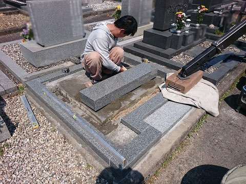 美濃加茂市で墓石の建立工事