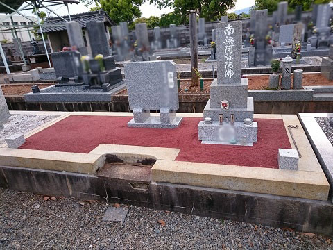 大垣市 興福寺墓地で墓石リフォーム工事、墓石本体建立