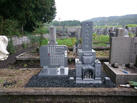 大垣市 青野霊園で墓石リフォーム工事、墓石建立