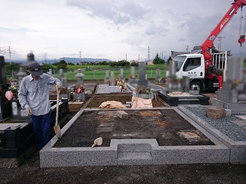 大垣市 福田墓地で墓石リフォーム工事、解体工事