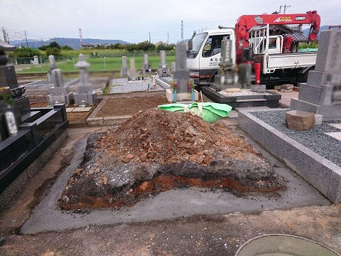 大垣市 福田墓地で墓石リフォーム工事、外柵設置