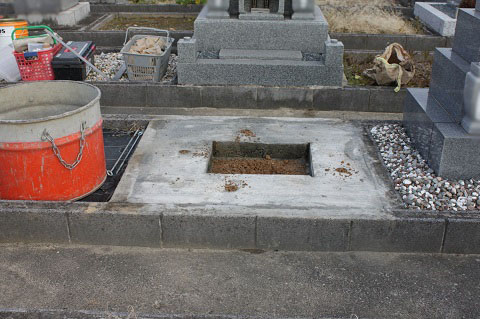 羽島市 不破一色墓地で外柵工事
