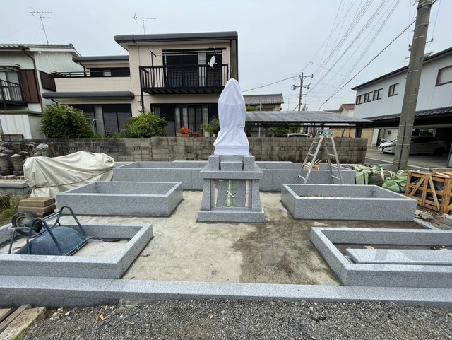 桑名市佛眼院　永代供養墓工事　㊳合祀塔設置